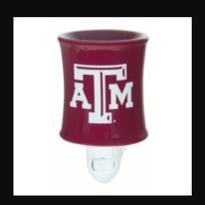 Scentsy plug in NIB Texas A&M warmer.